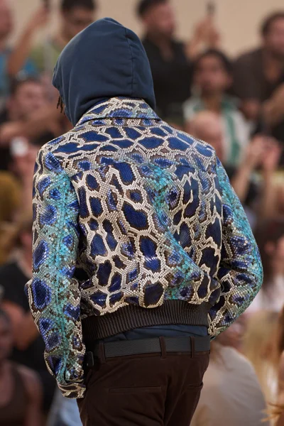 Look 26